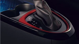 Toyota AYGO X – Schalthebel und Mittelkonsole (Innenausstattung)